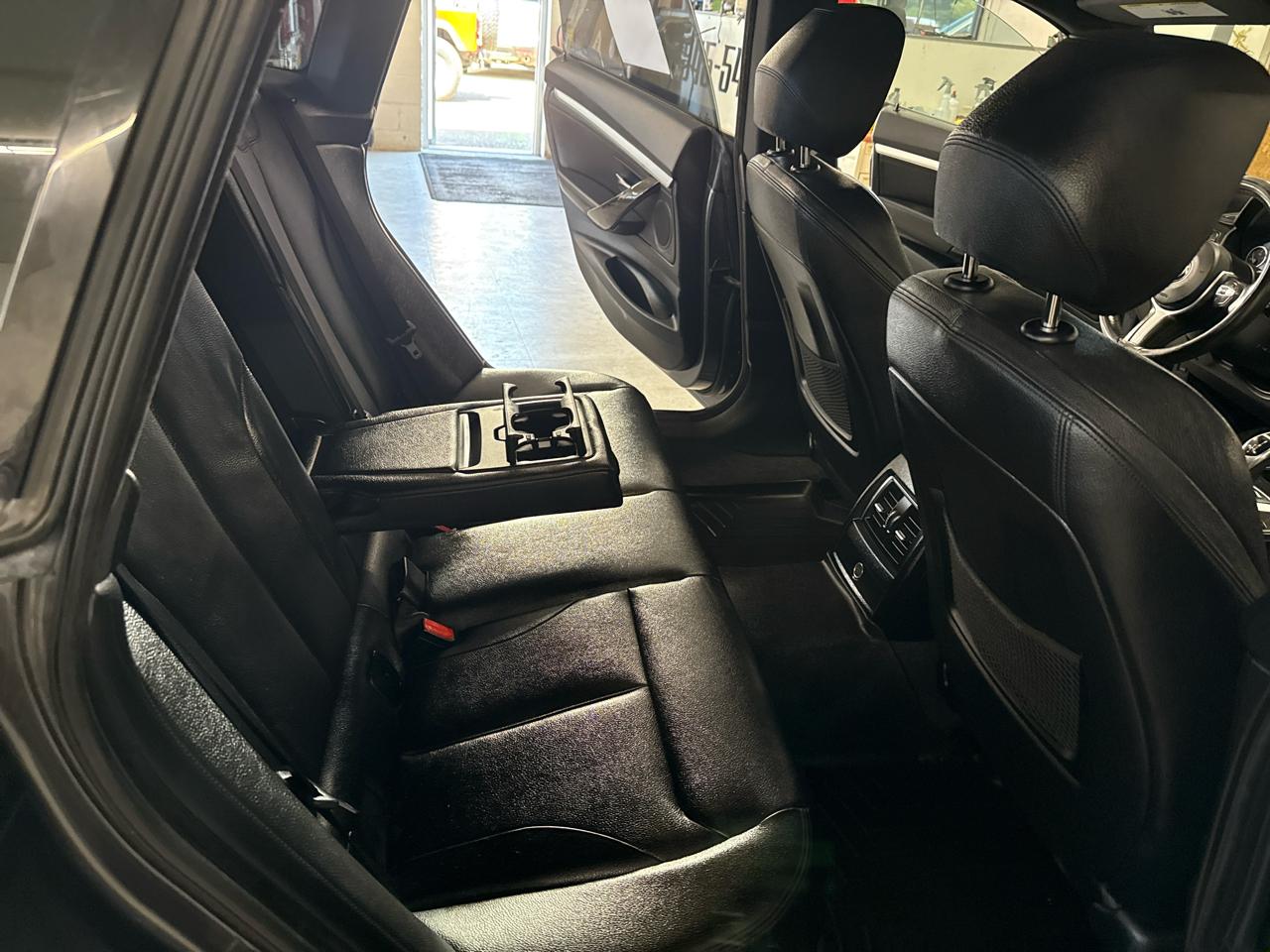 BMW 3-Series Gran Turismo 328i xDrive 2016