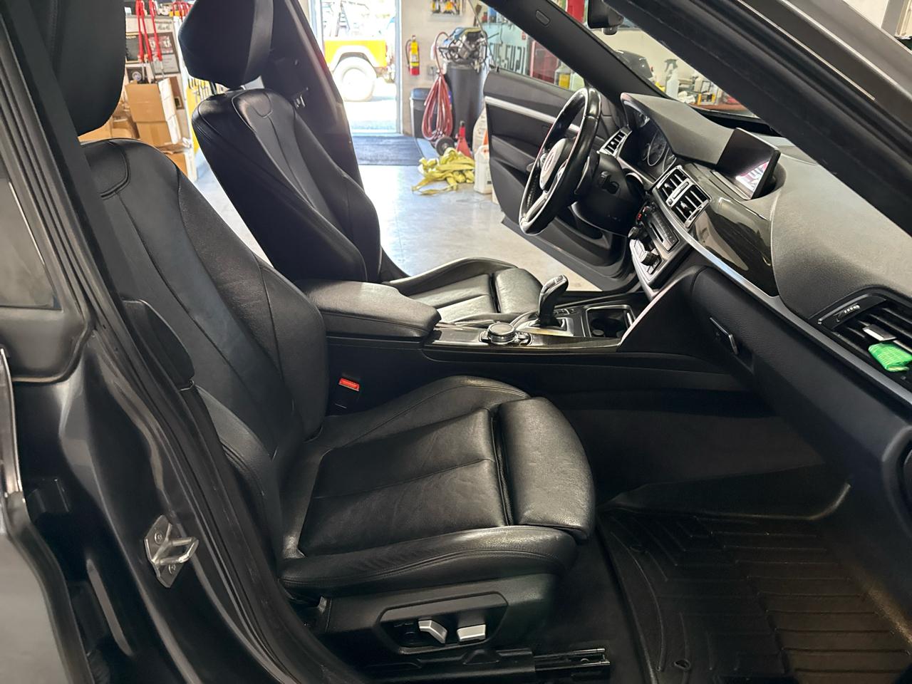 BMW 3-Series Gran Turismo 328i xDrive 2016