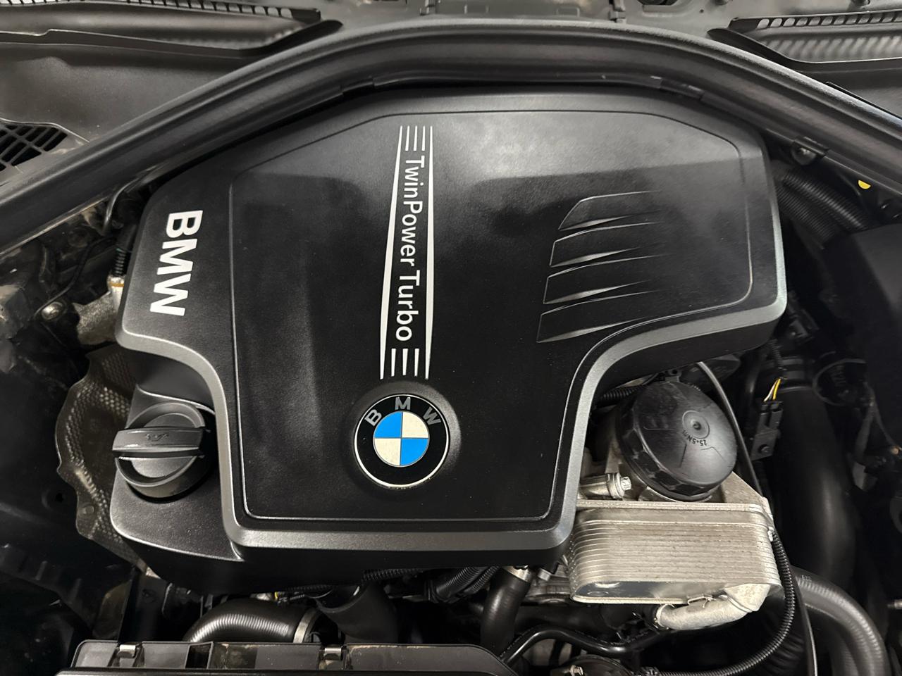 BMW 3-Series Gran Turismo 328i xDrive 2016