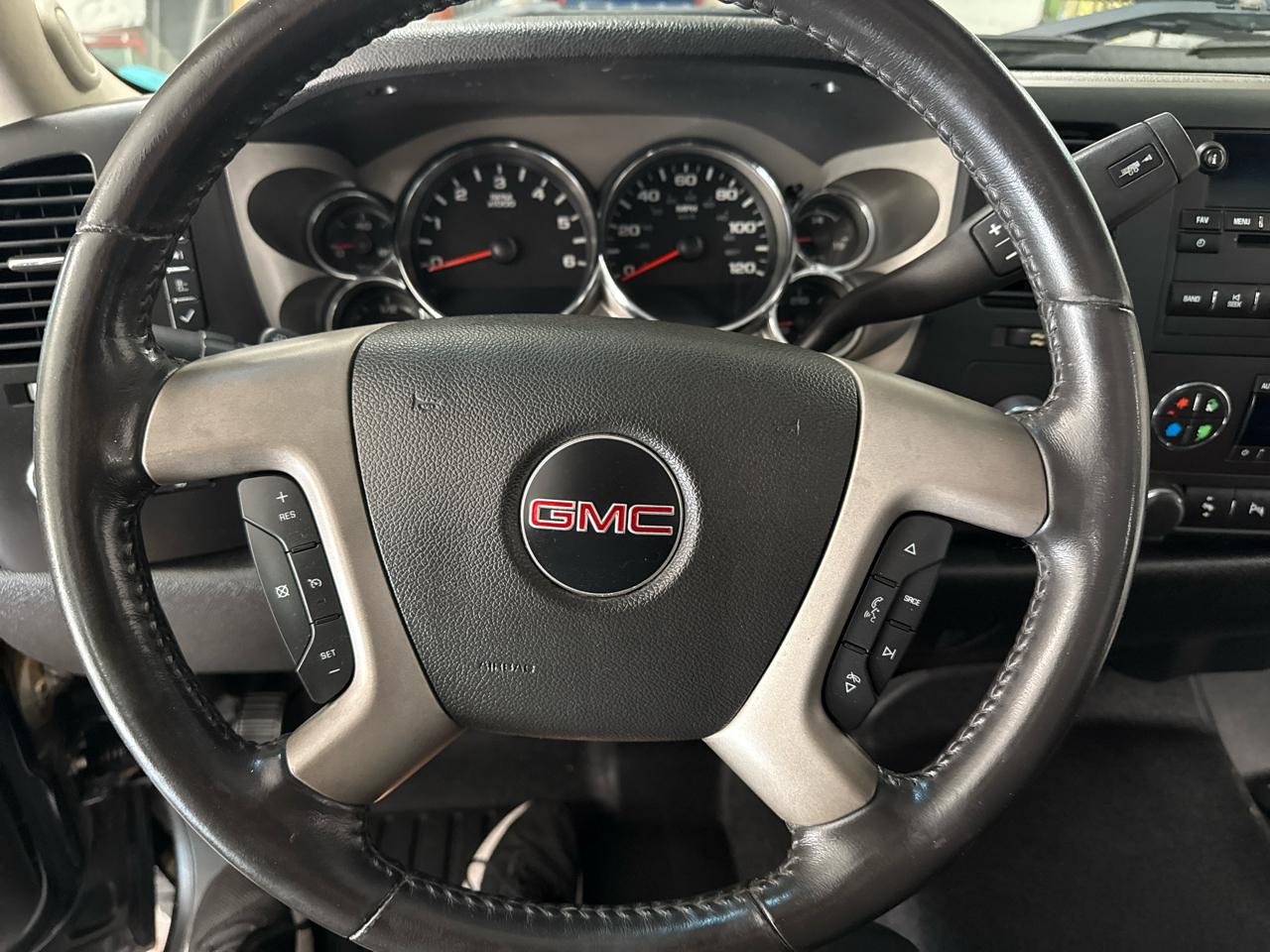 GMC Sierra 1500 SLE Crew Cab 4WD 2012