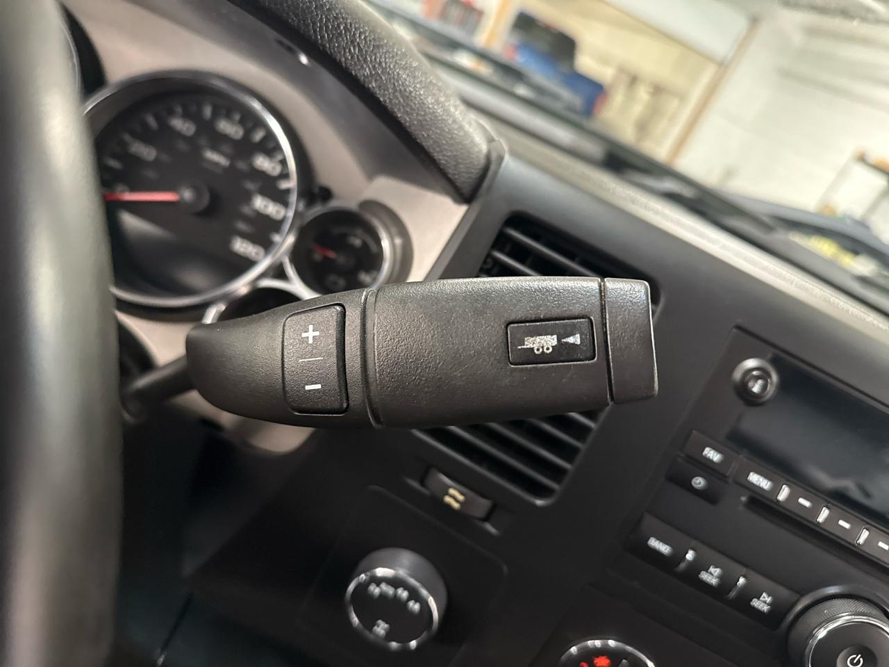 GMC Sierra 1500 SLE Crew Cab 4WD 2012