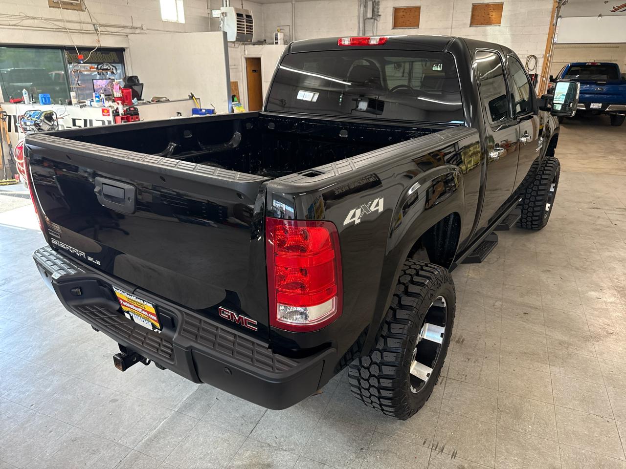 GMC Sierra 1500 SLE Crew Cab 4WD 2012