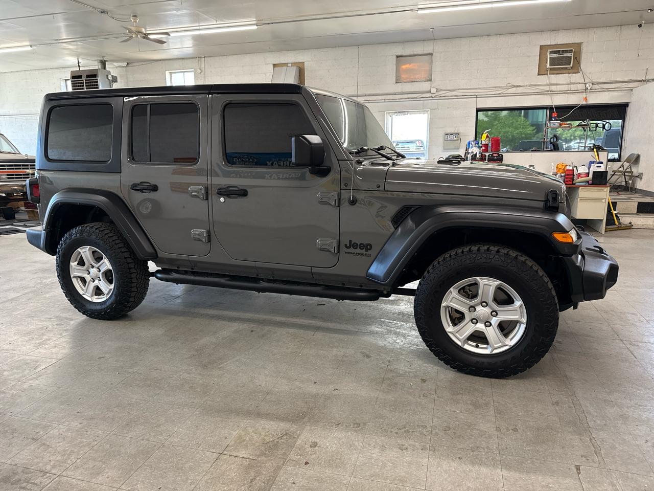 Jeep Wrangler  2022