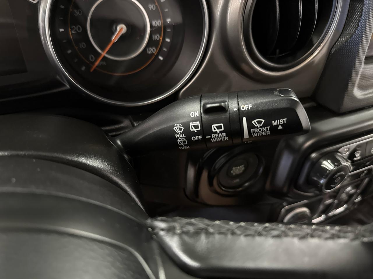 Jeep Wrangler  2022