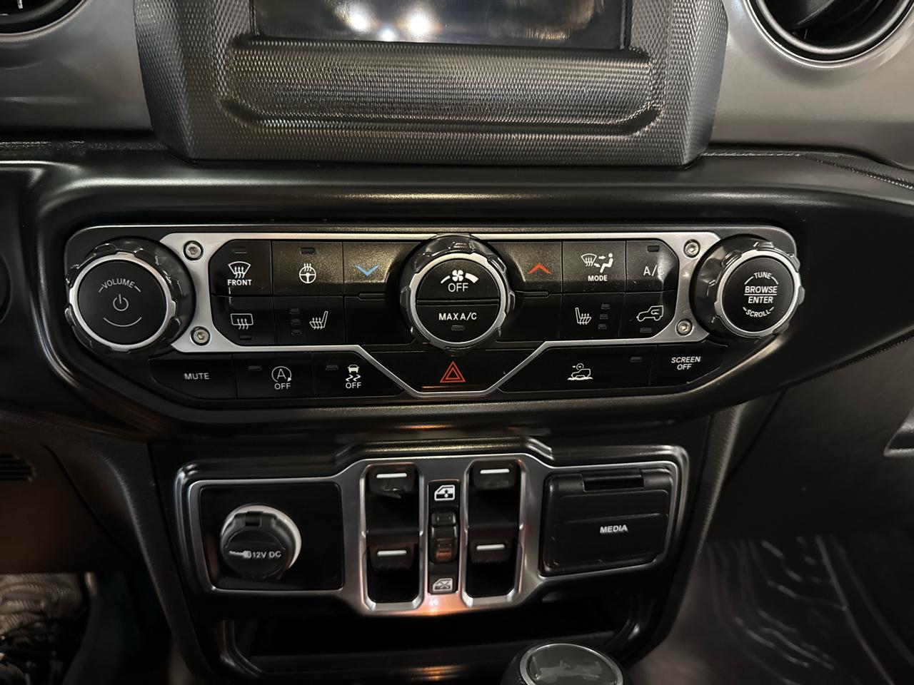 Jeep Wrangler  2022