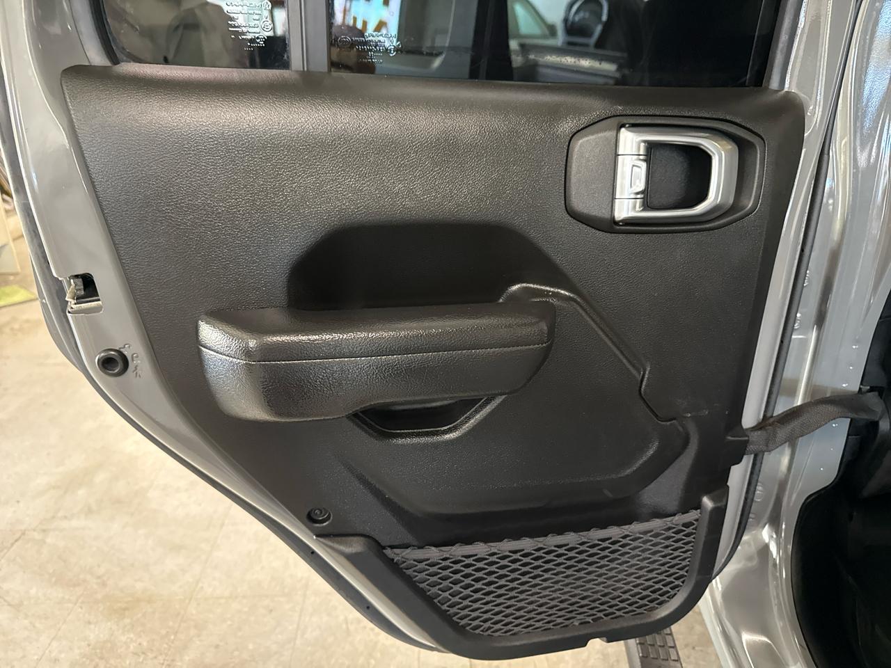 Jeep Wrangler  2022