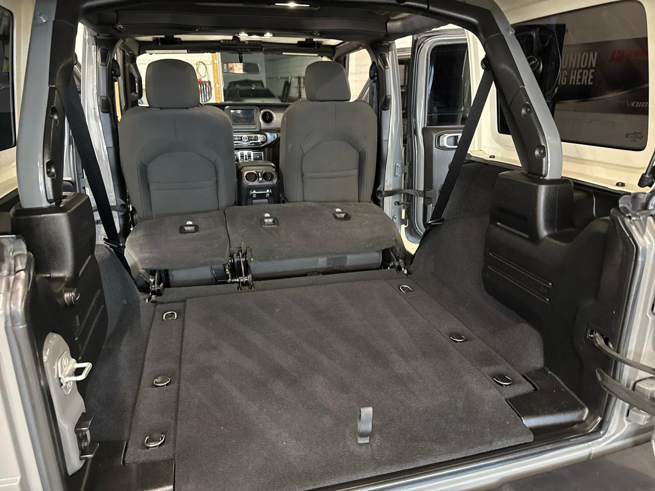 Jeep Wrangler  2022