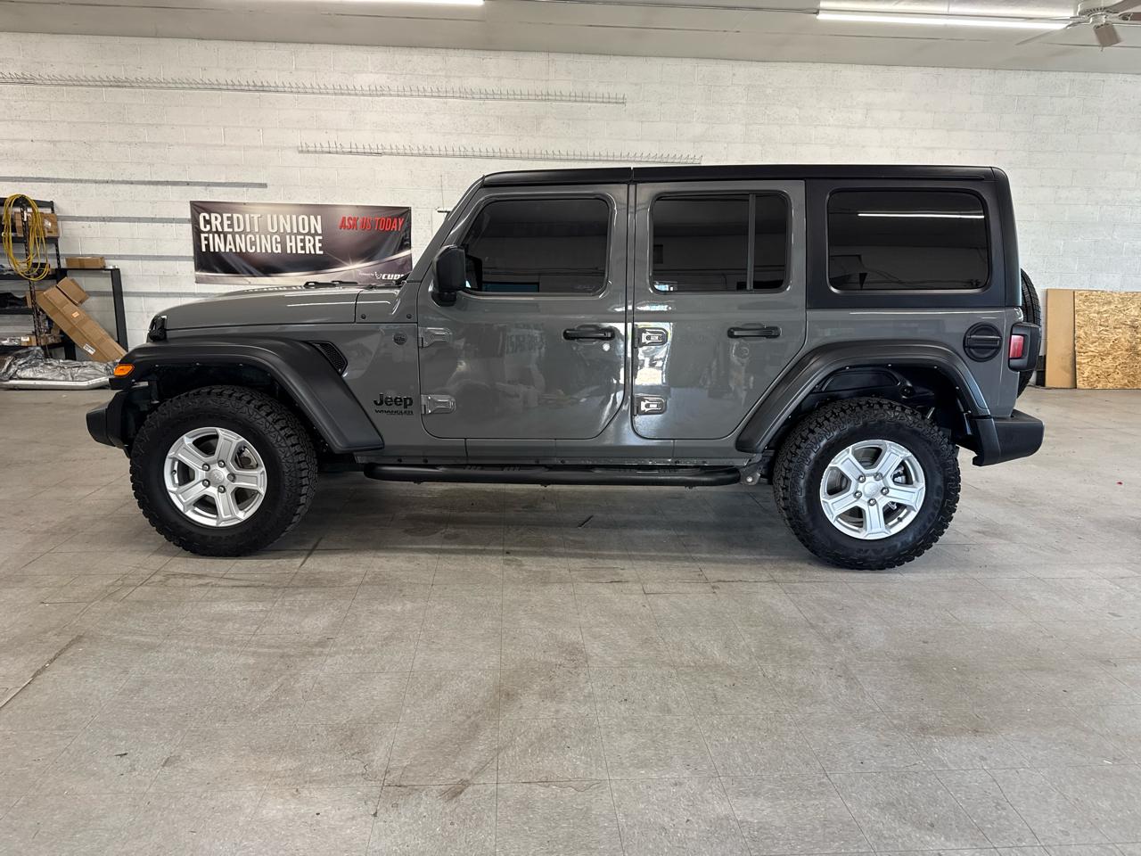 Jeep Wrangler  2022