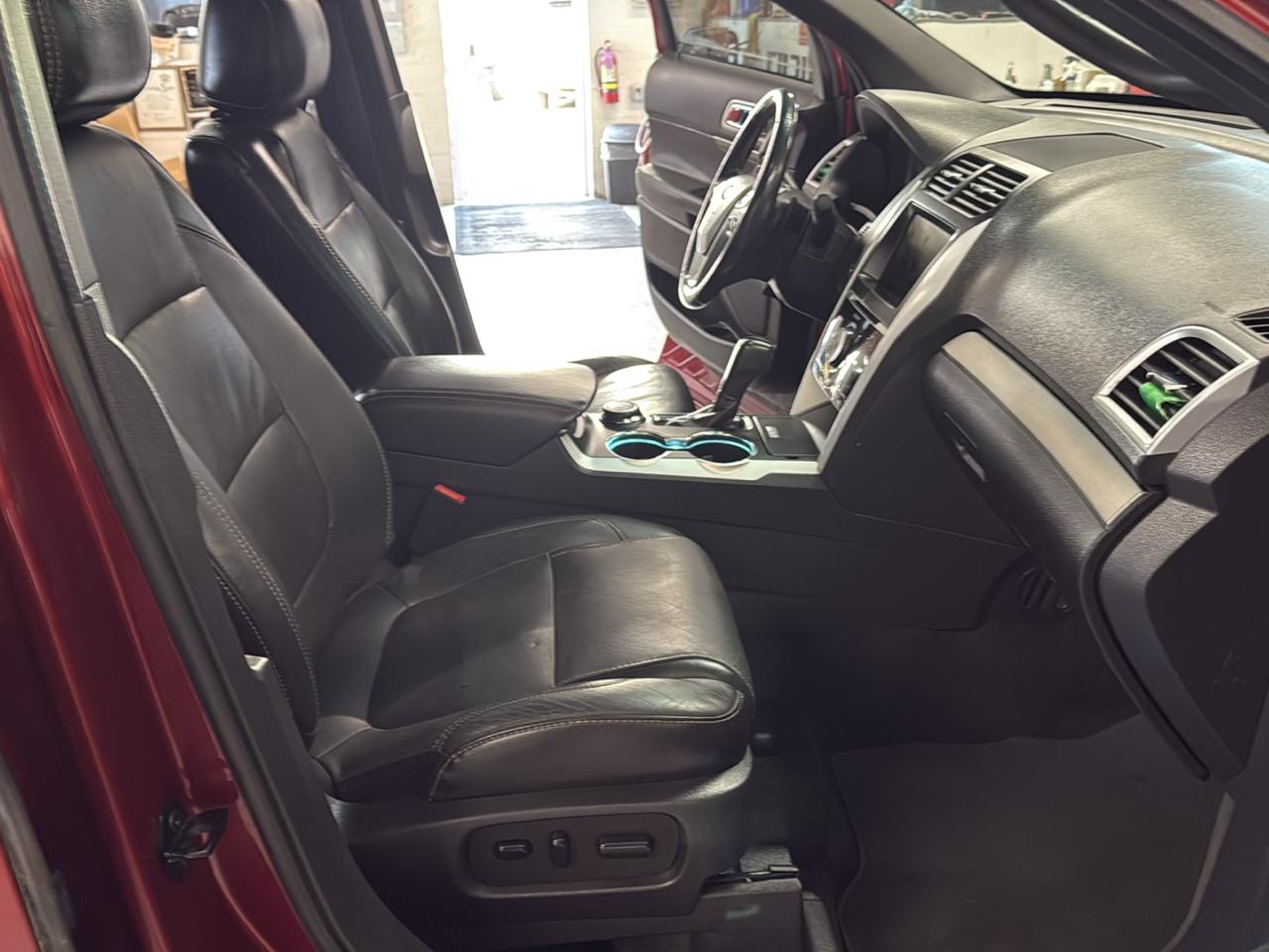 Ford Explorer Sport 4WD 2015