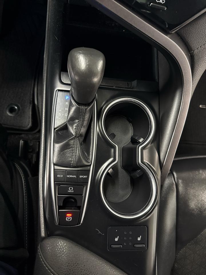 Toyota Camry XSE V6 2019