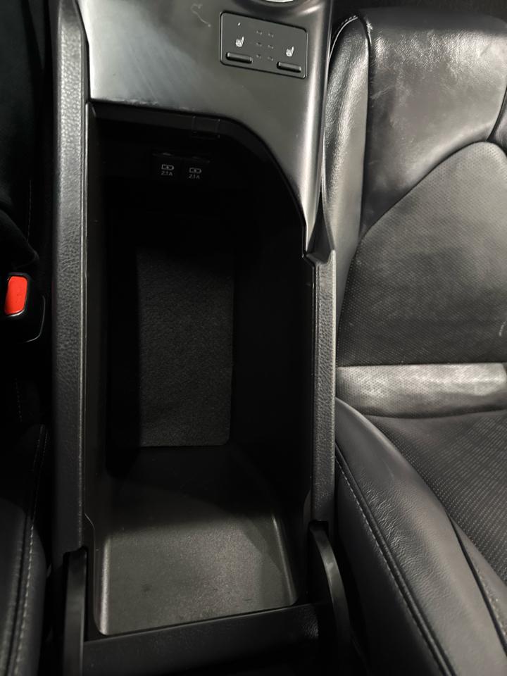 Toyota Camry XSE V6 2019