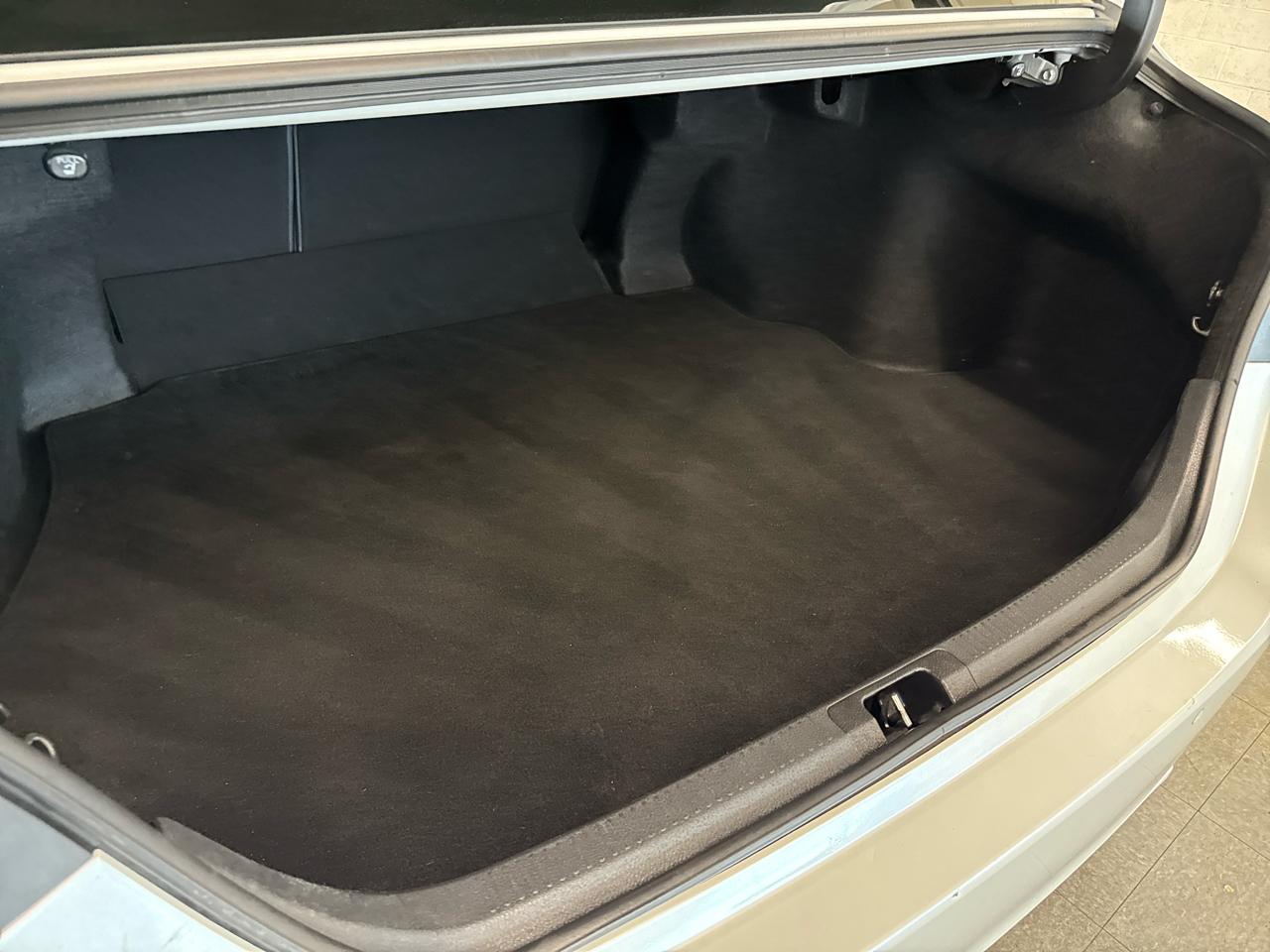 Toyota Camry XSE V6 2019
