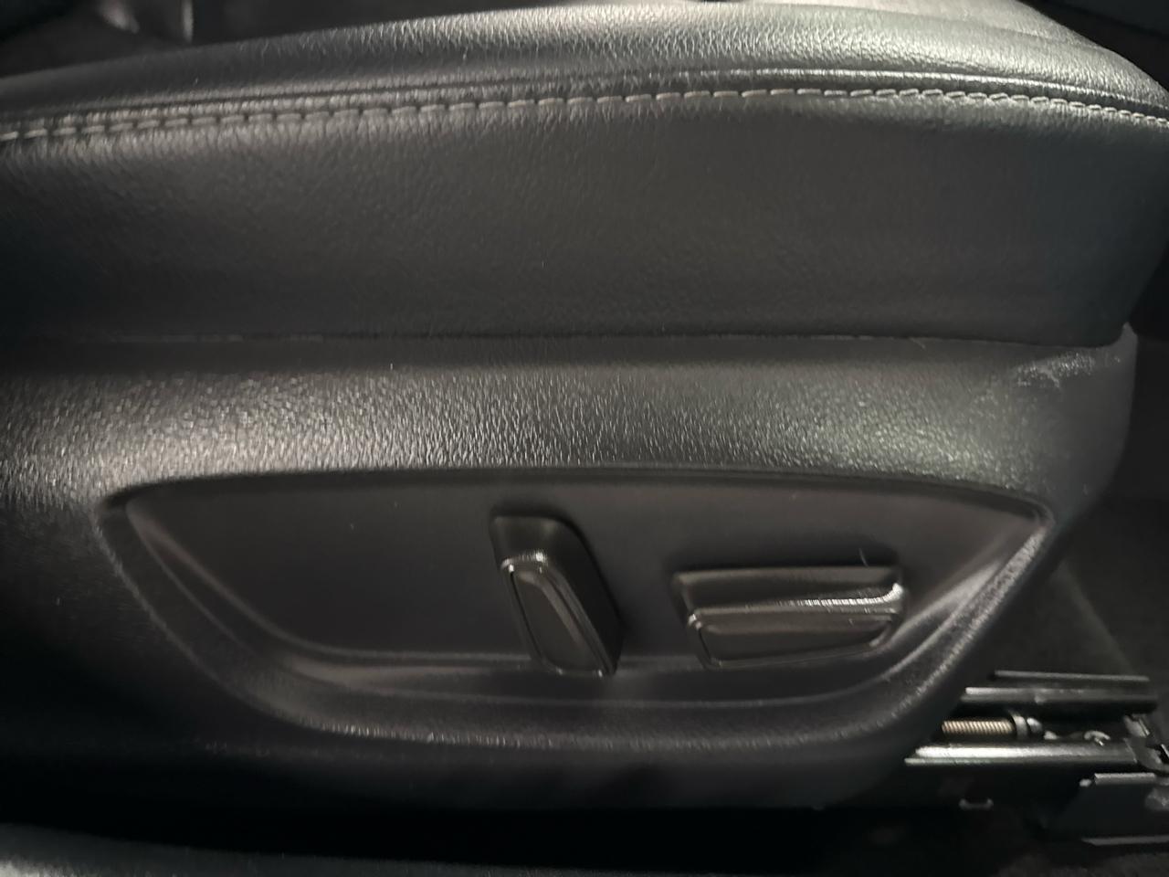Toyota Camry XSE V6 2019
