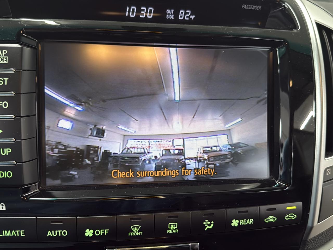 Toyota Land Cruiser 4WD 2013