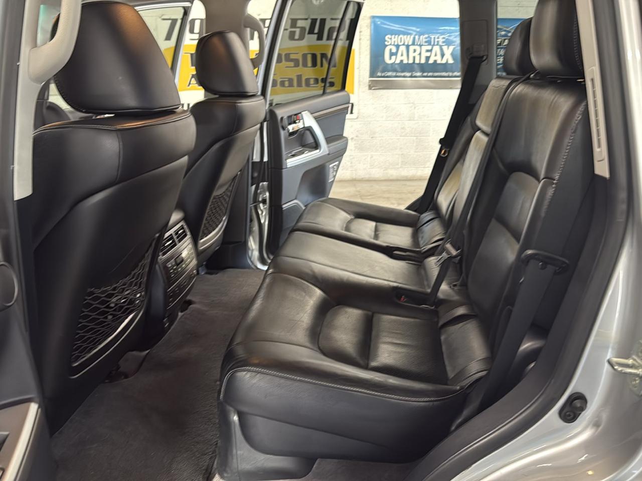 Toyota Land Cruiser 4WD 2013