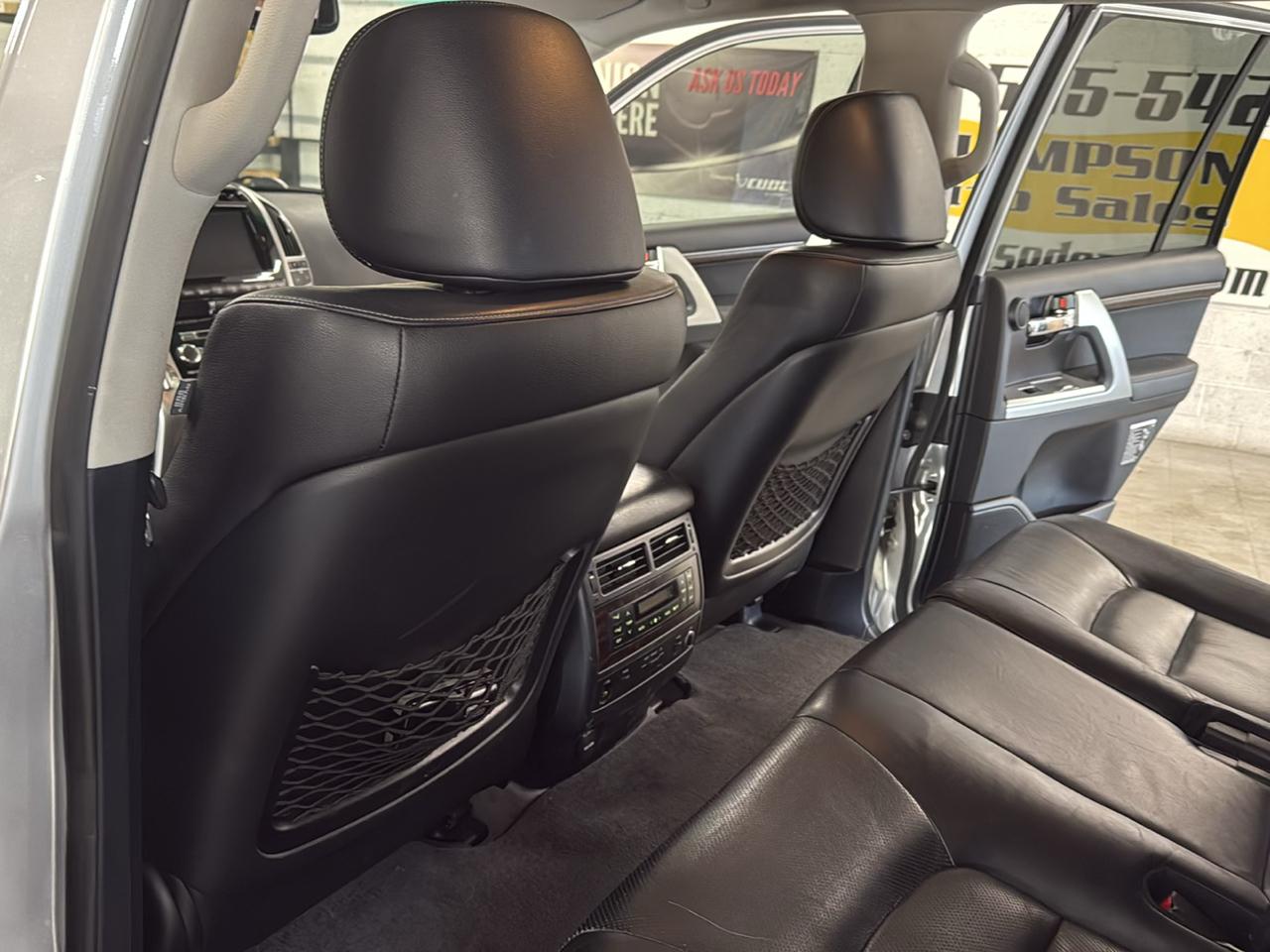 Toyota Land Cruiser 4WD 2013