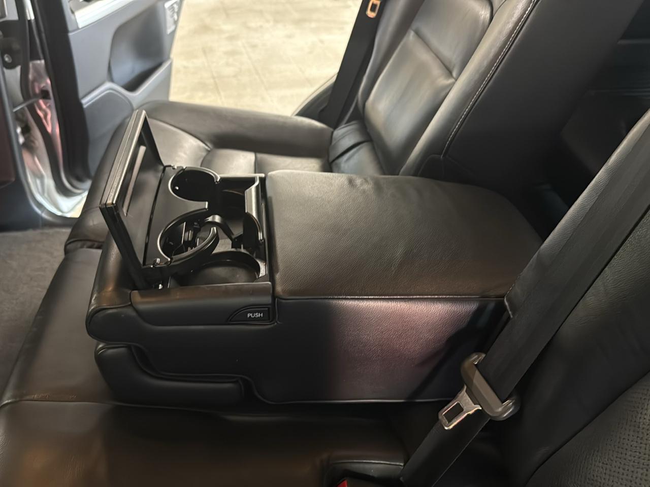 Toyota Land Cruiser 4WD 2013