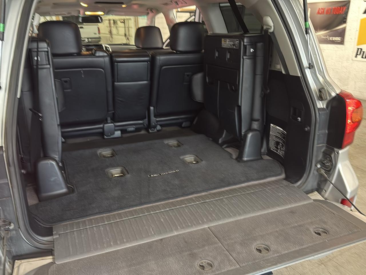 Toyota Land Cruiser 4WD 2013