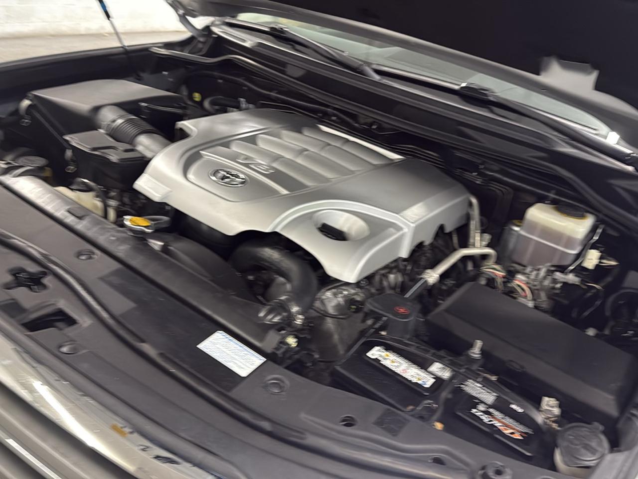 Toyota Land Cruiser 4WD 2013