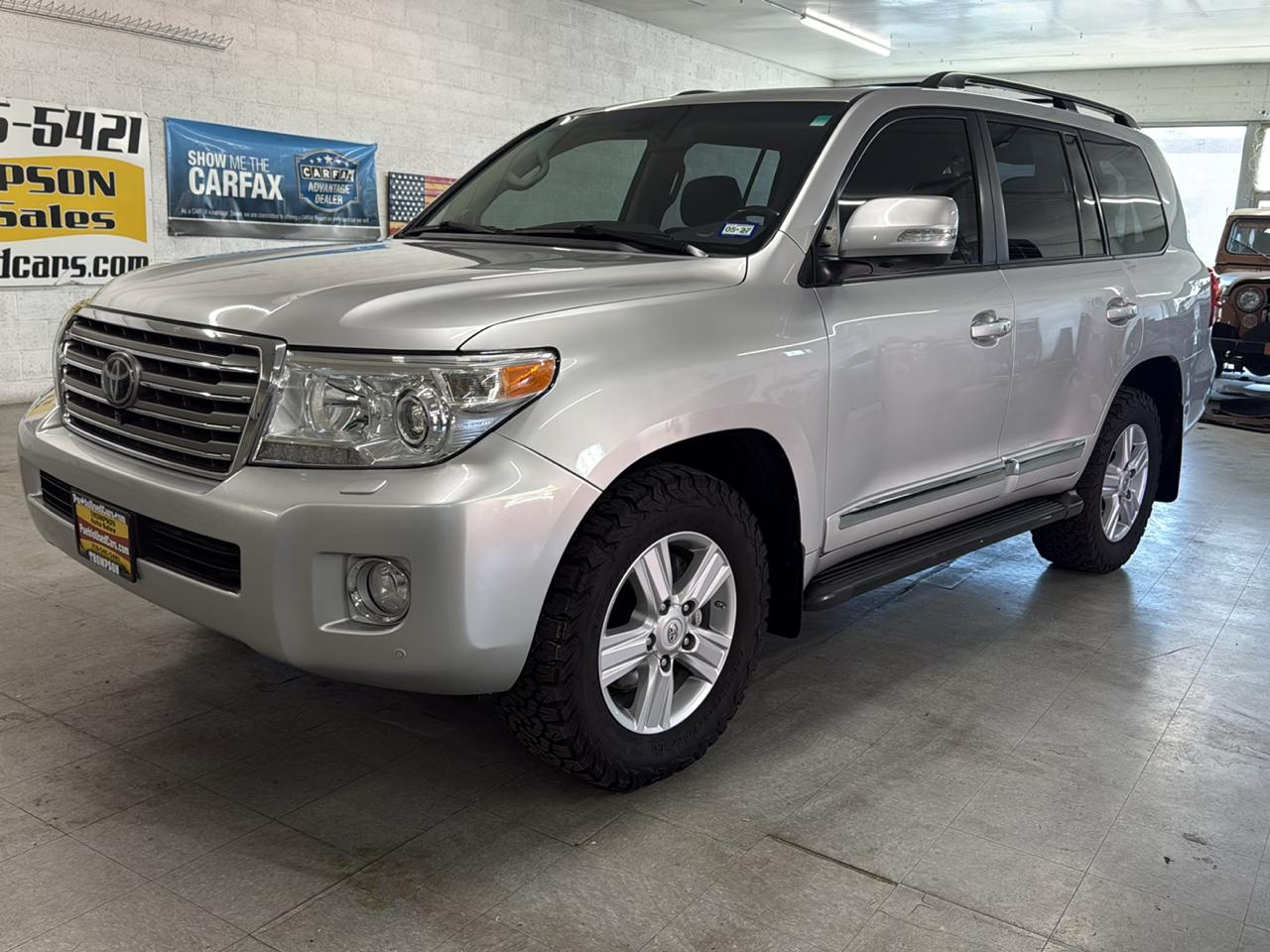 Toyota Land Cruiser 4WD 2013
