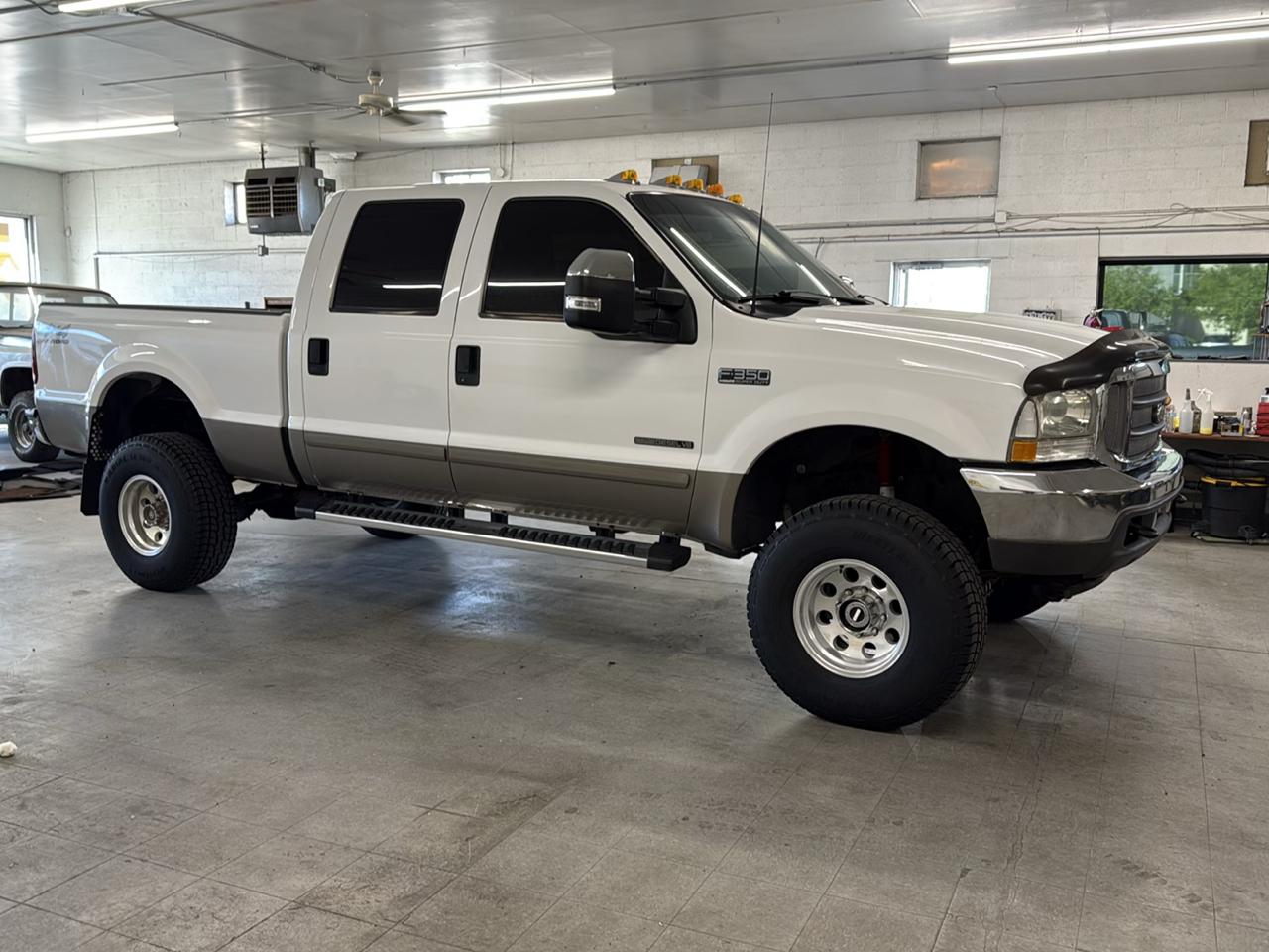 Ford F-350 SD Lariat Crew Cab 4WD 2002