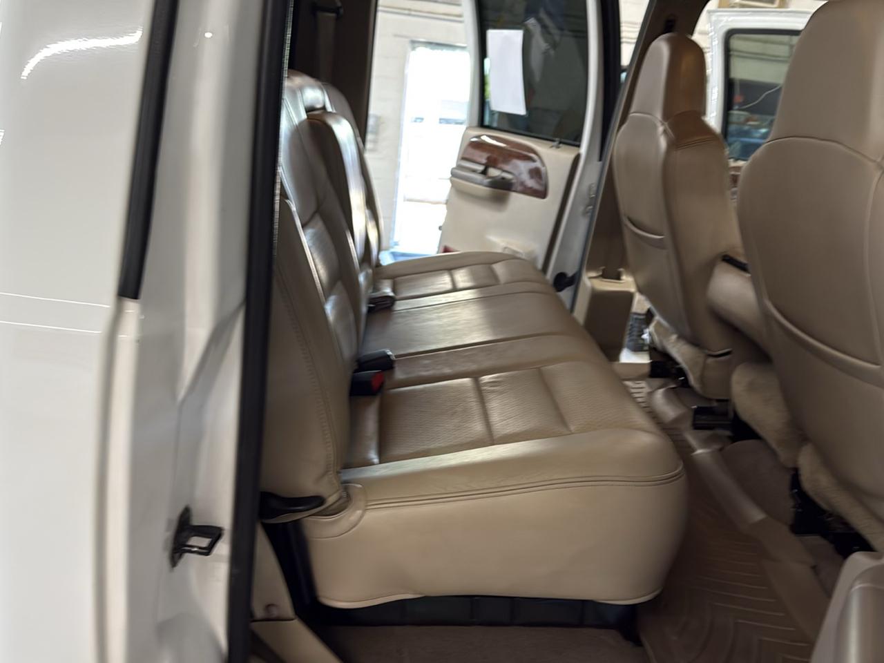 Ford F-350 SD Lariat Crew Cab 4WD 2002