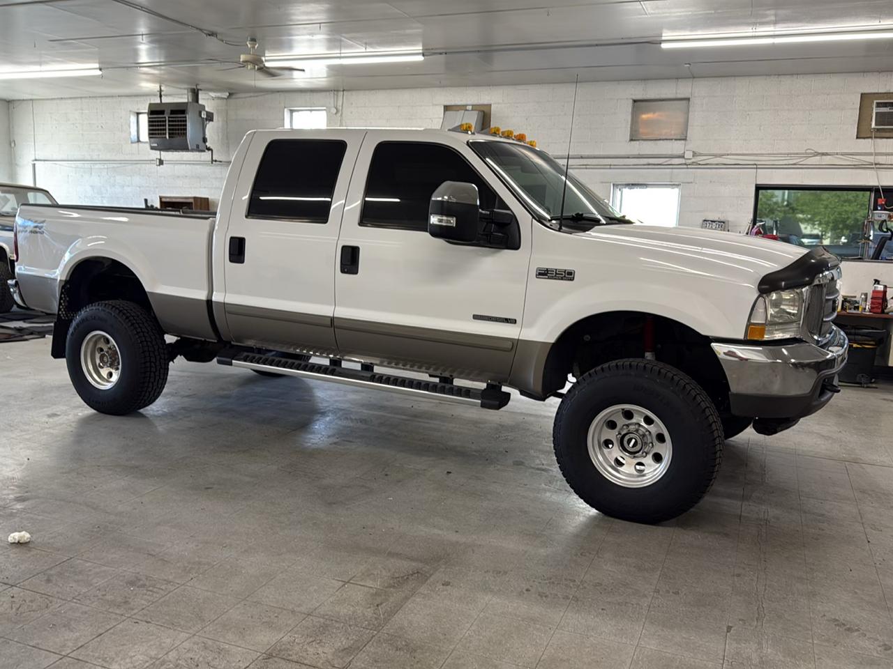 Ford F-350 SD Lariat Crew Cab 4WD 2002