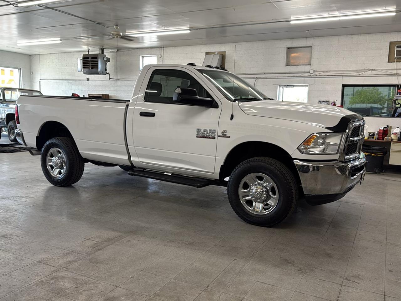 RAM 2500 Tradesman Regular Cab 4WD 2018