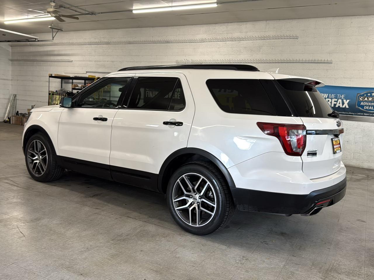 Ford Explorer Sport 4WD 2016