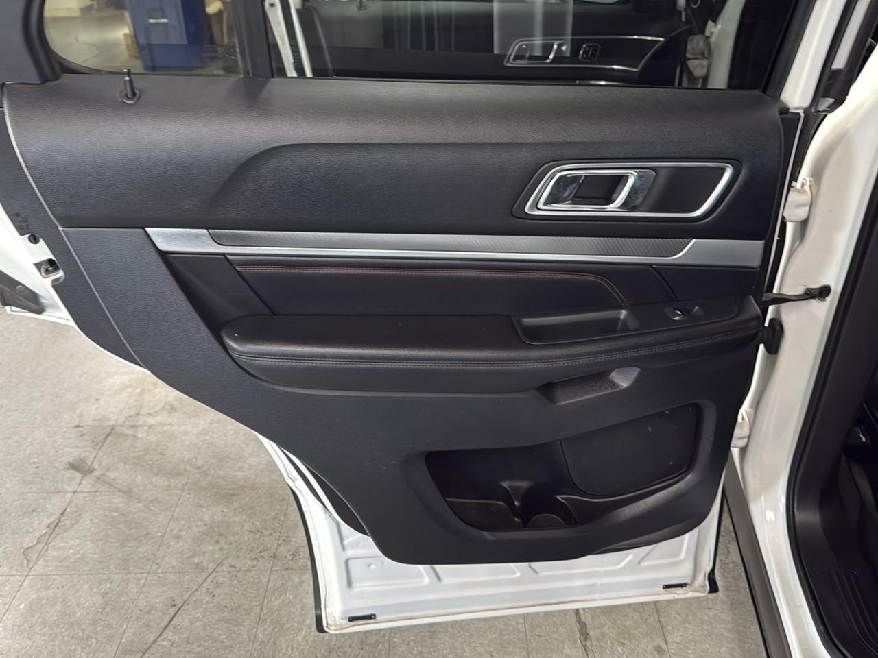 Ford Explorer Sport 4WD 2016