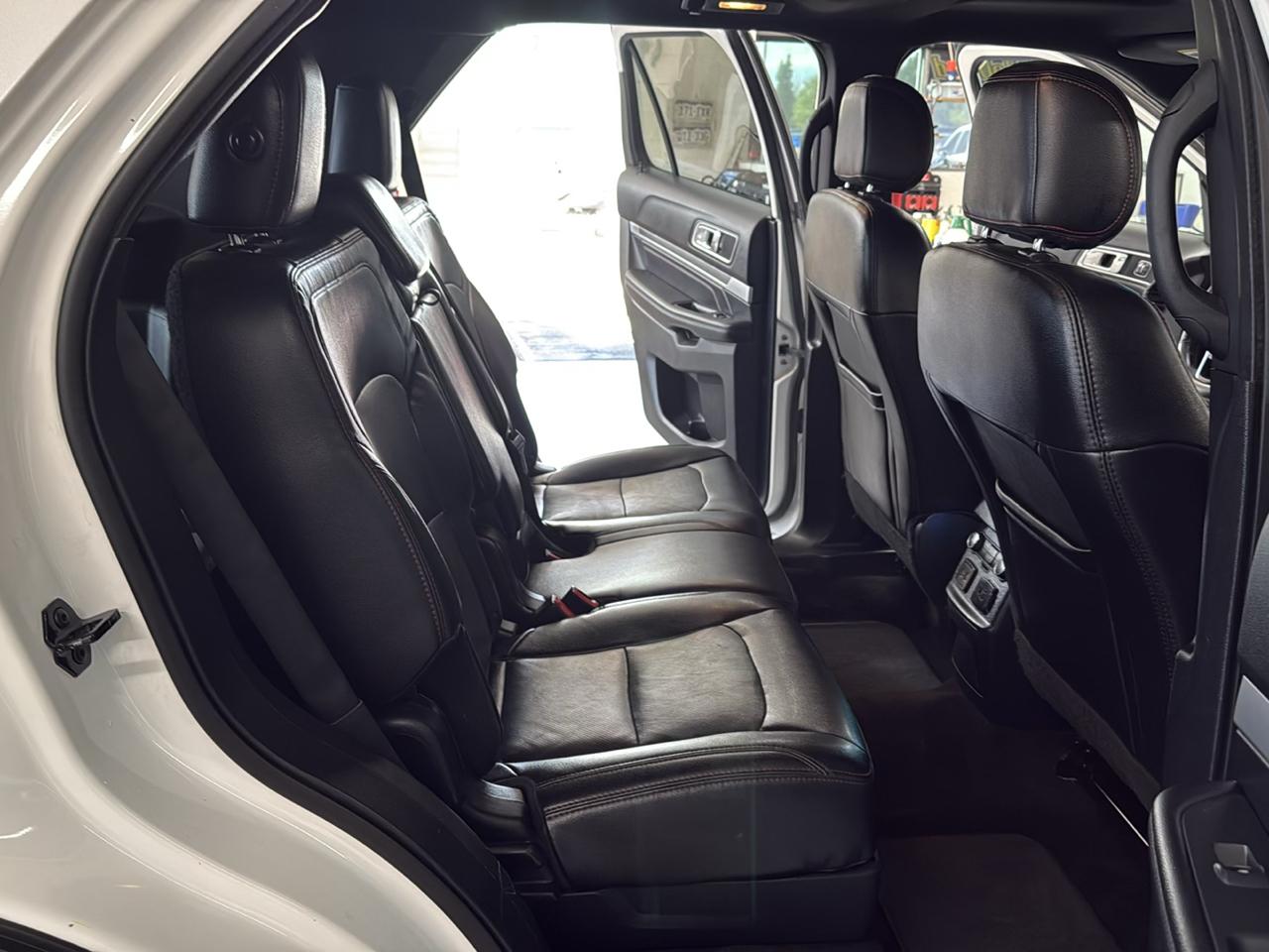 Ford Explorer Sport 4WD 2016