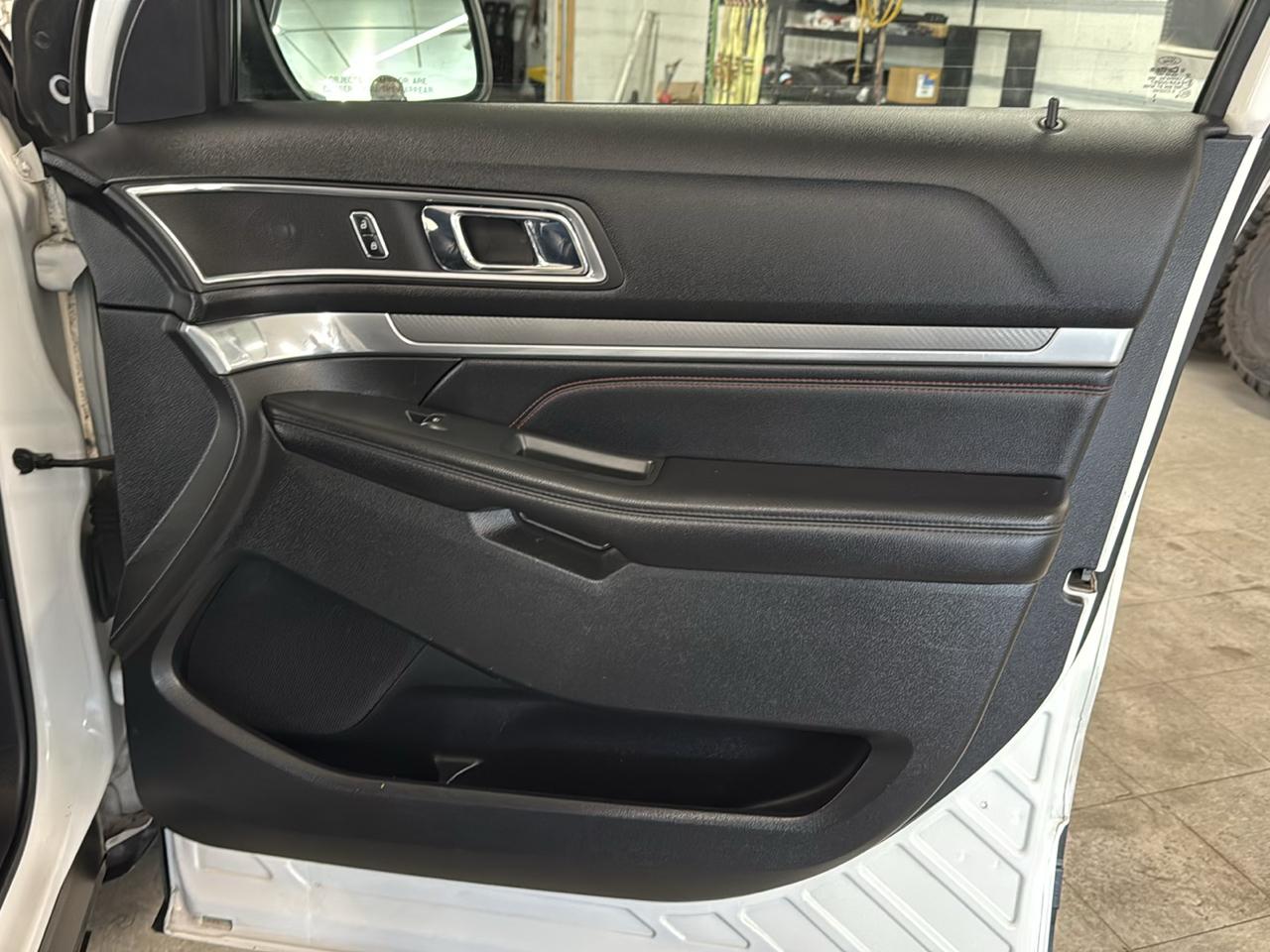 Ford Explorer Sport 4WD 2016