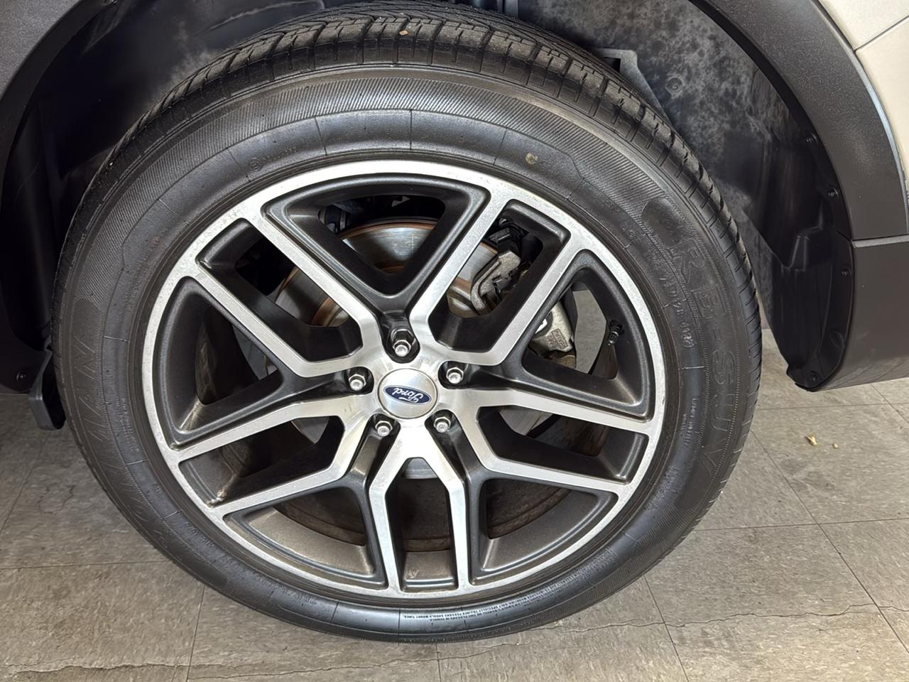 Ford Explorer Sport 4WD 2016