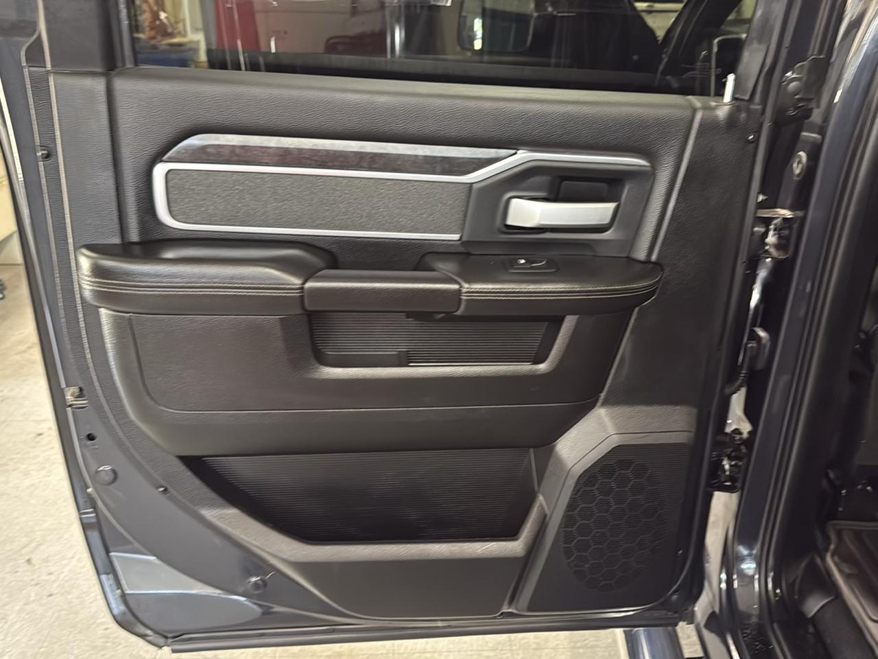 RAM 2500 Big Horn Crew Cab 4WD 2019