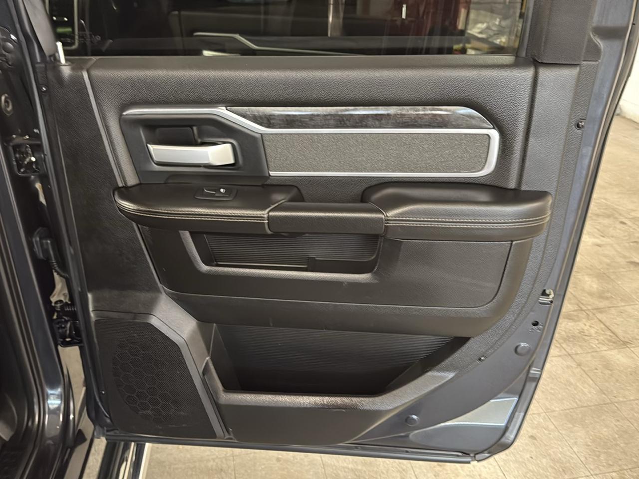 RAM 2500 Big Horn Crew Cab 4WD 2019