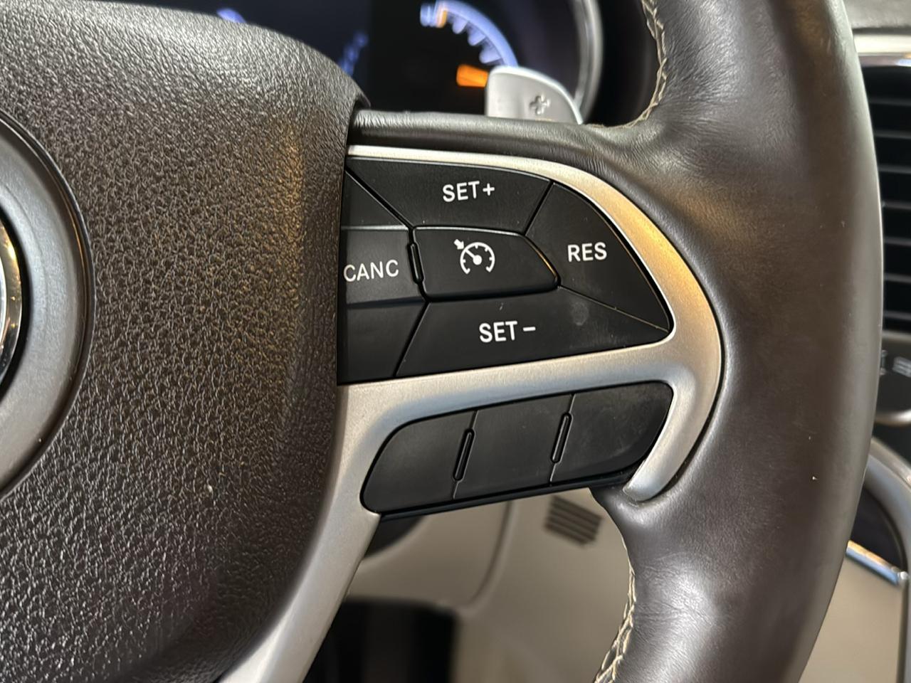 Jeep Grand Cherokee Overland 4WD 2015
