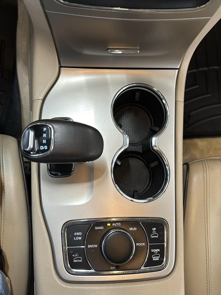 Jeep Grand Cherokee Overland 4WD 2015
