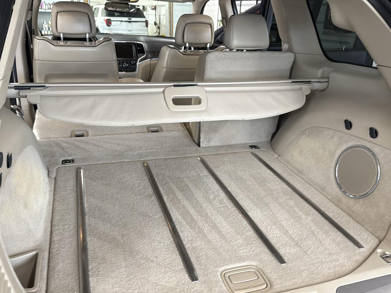Jeep Grand Cherokee Overland 4WD 2015