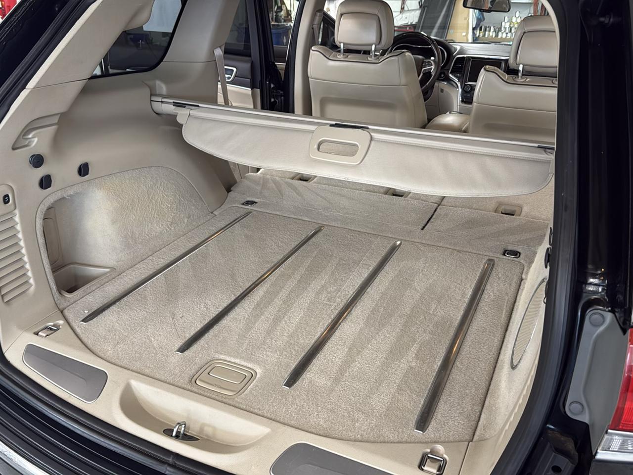 Jeep Grand Cherokee Overland 4WD 2015