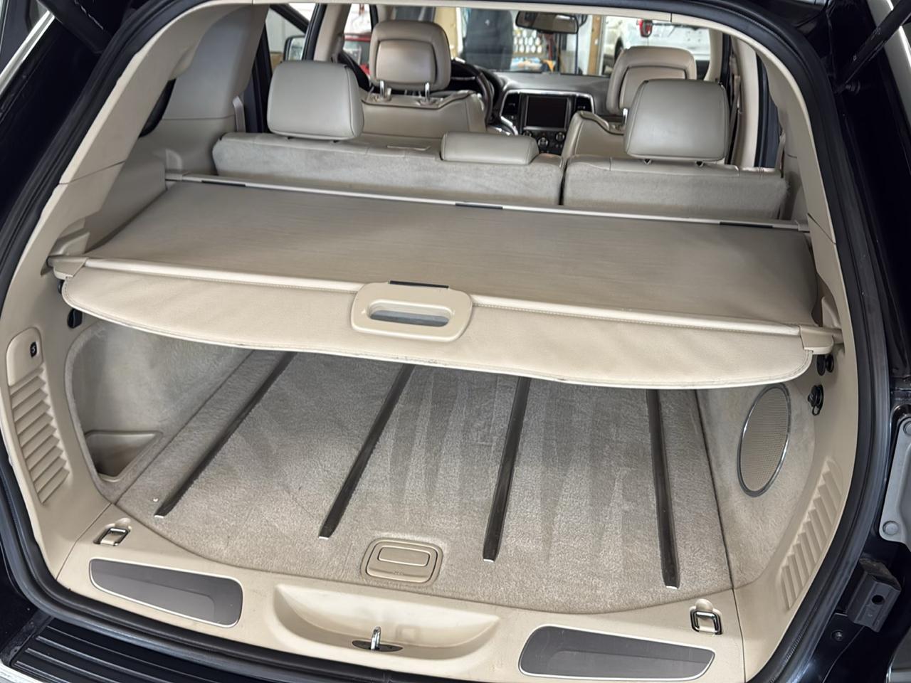 Jeep Grand Cherokee Overland 4WD 2015