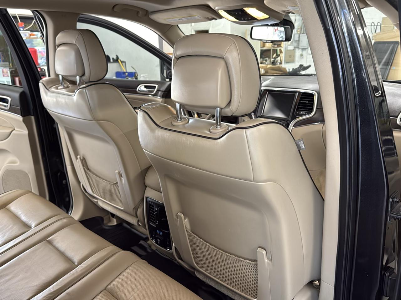 Jeep Grand Cherokee Overland 4WD 2015