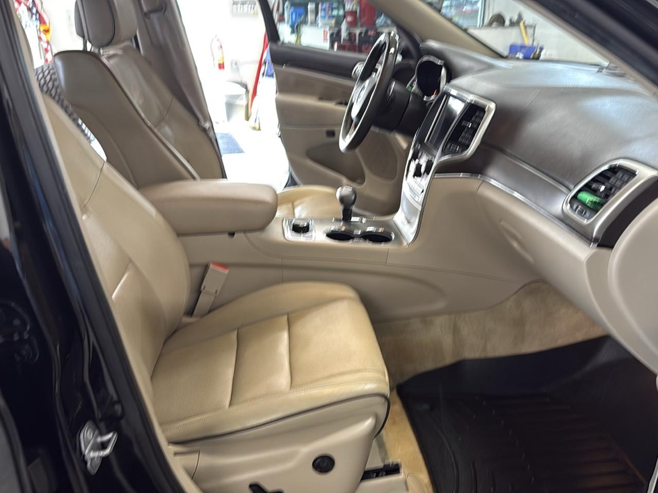 Jeep Grand Cherokee Overland 4WD 2015
