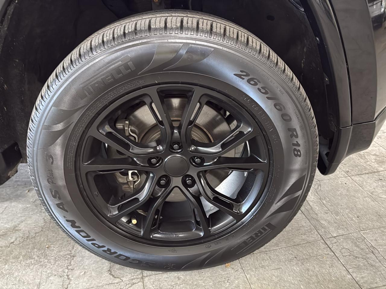 Jeep Grand Cherokee Overland 4WD 2015