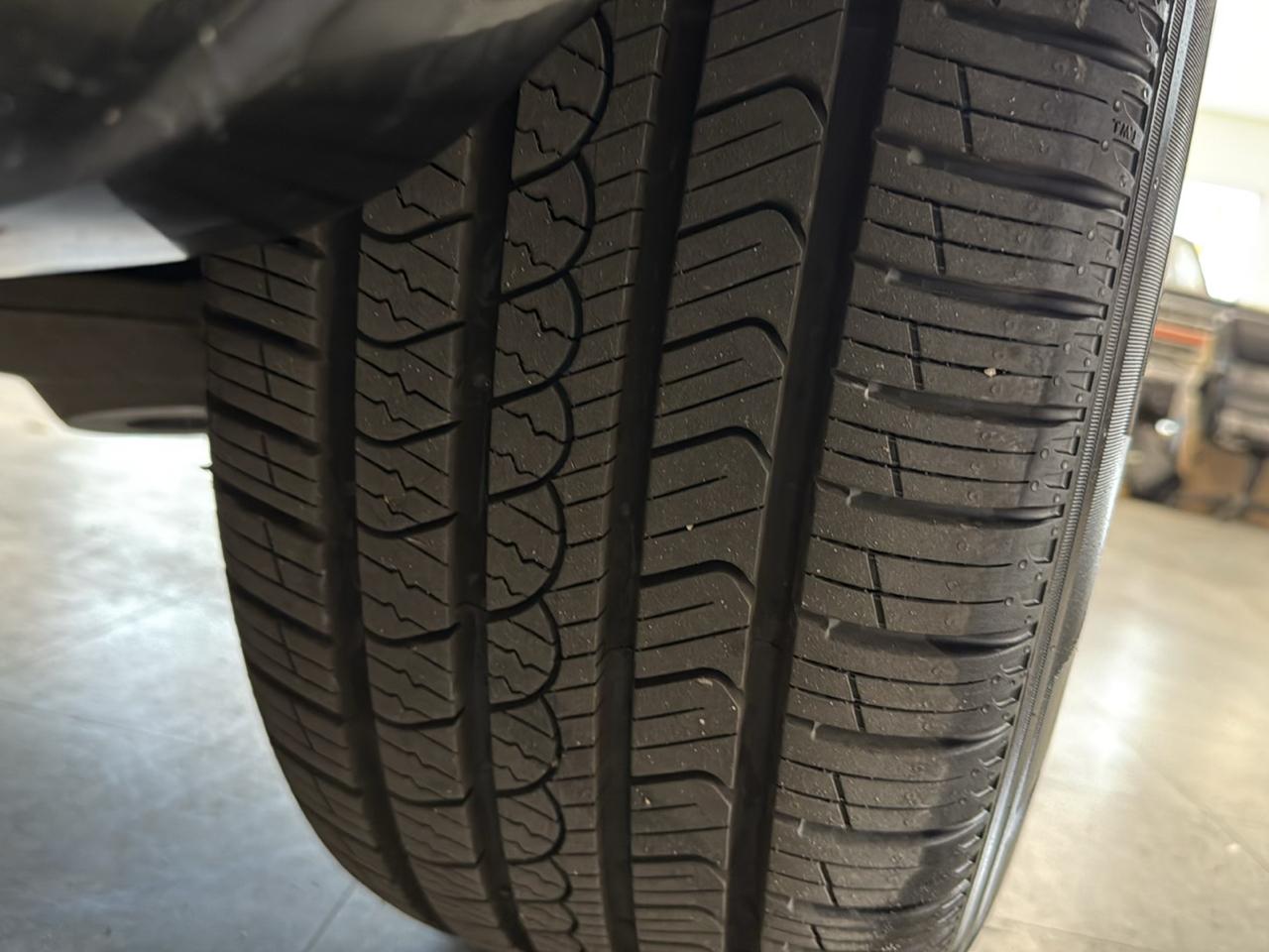 Jeep Grand Cherokee Overland 4WD 2015