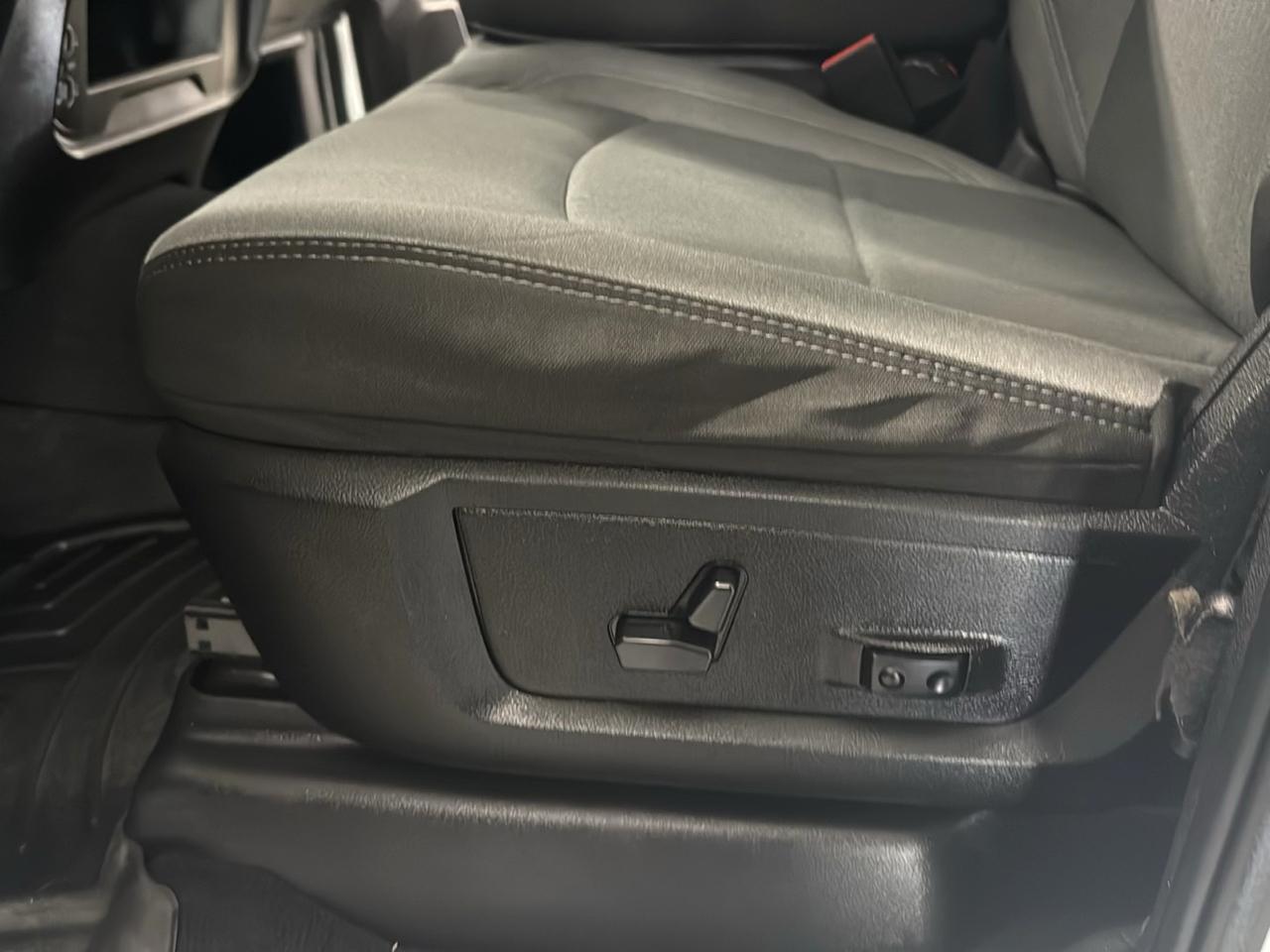 RAM 2500 Big Horn Crew Cab 4WD 2024