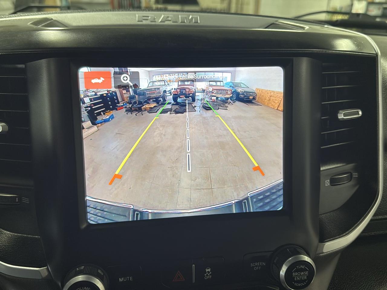 RAM 2500 Big Horn Crew Cab 4WD 2024