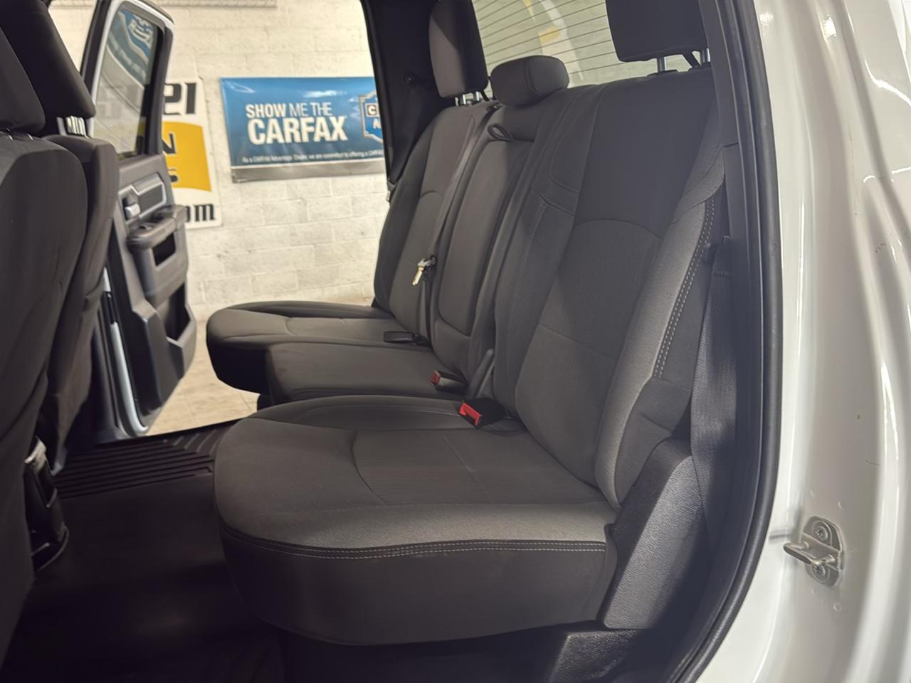 RAM 2500 Big Horn Crew Cab 4WD 2024