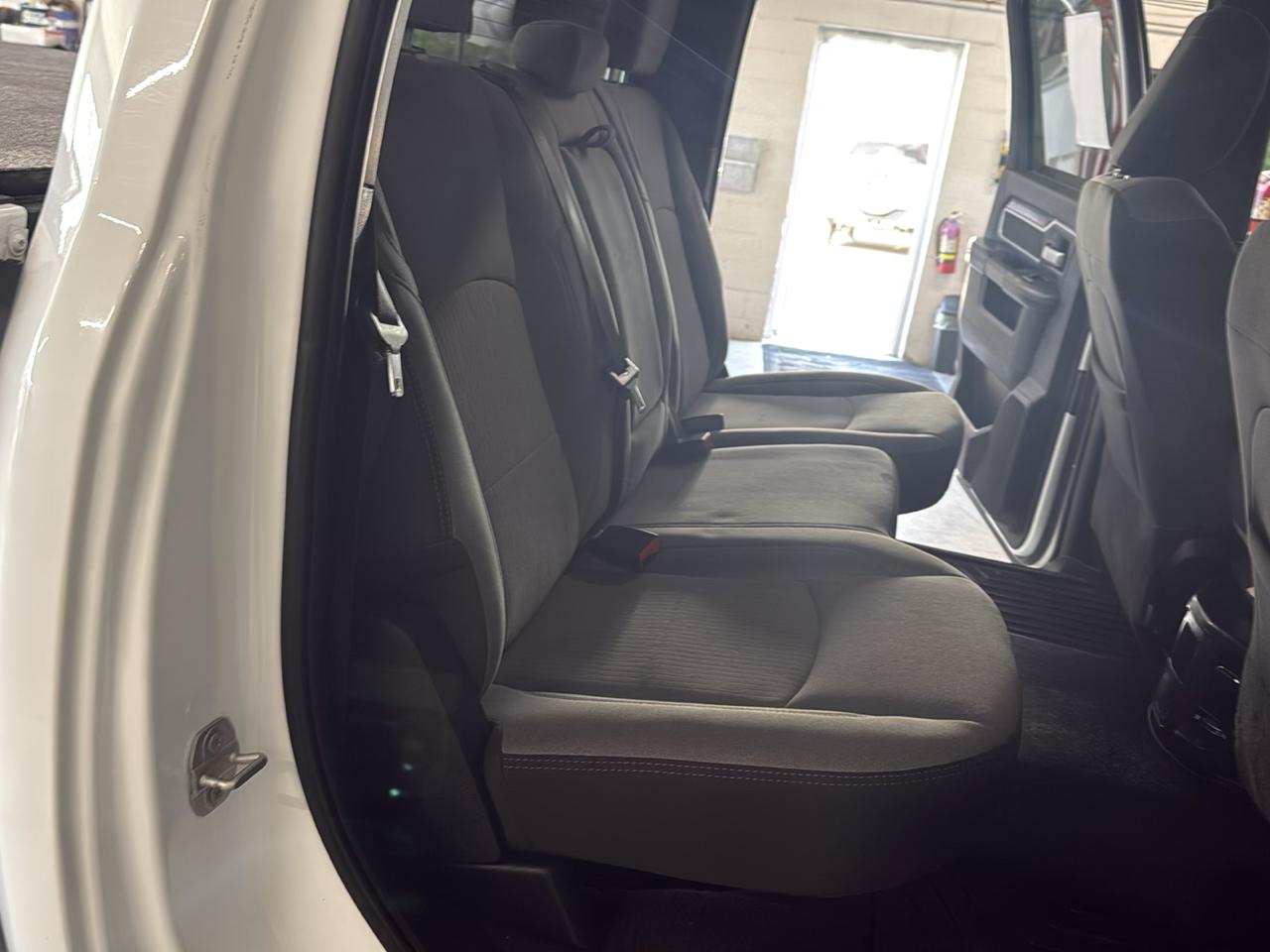 RAM 2500 Big Horn Crew Cab 4WD 2024