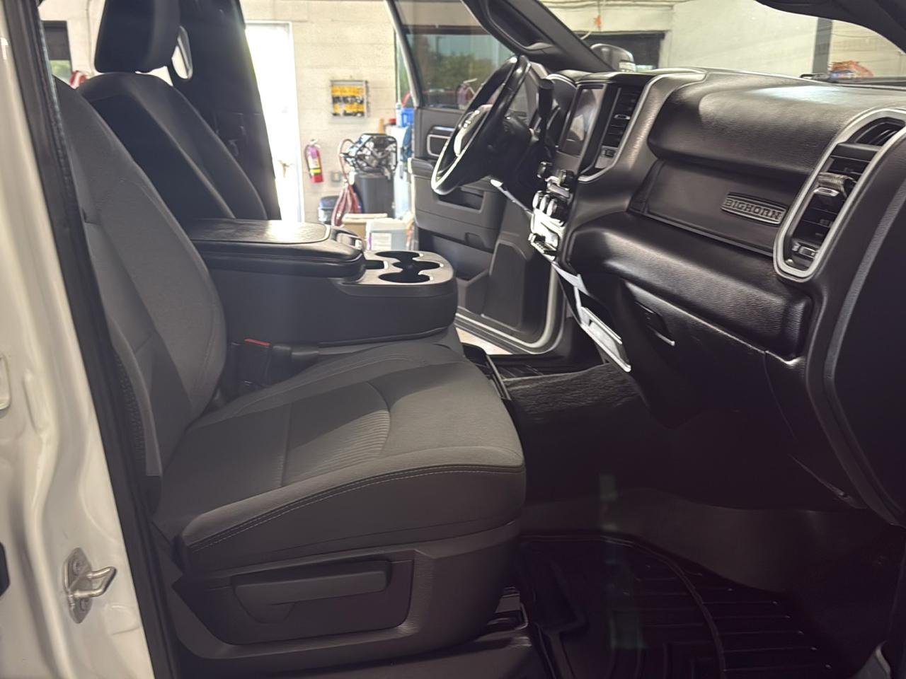RAM 2500 Big Horn Crew Cab 4WD 2024