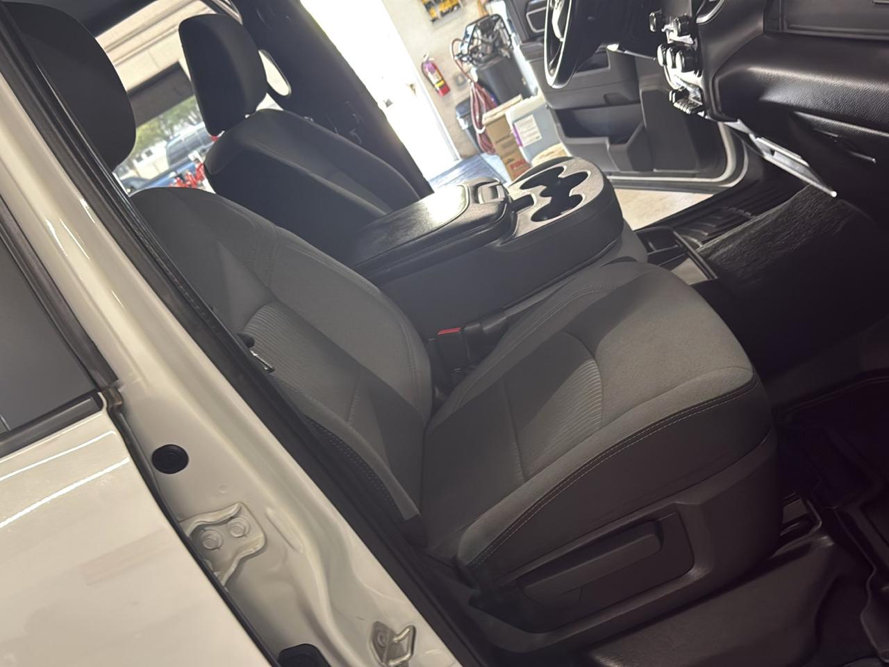 RAM 2500 Big Horn Crew Cab 4WD 2024